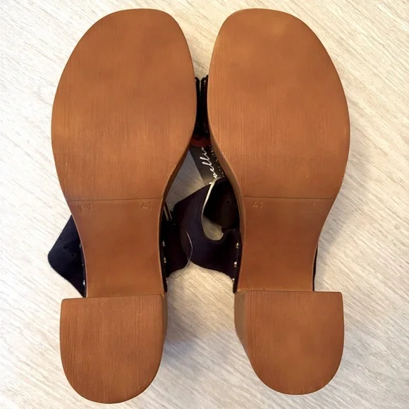 NEW Avelinni Italian navy suede double strap block heel slide sandals - Picture 7 of 7